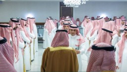 أمير الشرقية يستقبل منسوبي الإمارة المهنئين بعيد الفطر المبارك