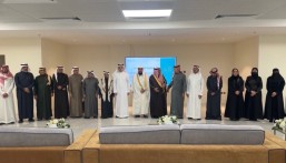 الشيخ الدكتور عبدالإله الملا وقيادات الأحساء يطّلعون على برامج جمعية مكافحة السرطان الخيرية