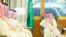 أمير الشرقية يستقبل مساعد وزير الموارد البشرية ويطّلع على جهود تطوير الخدمات المشتركة