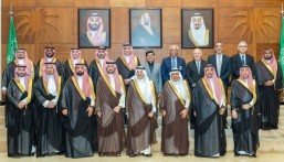 أمير الشرقية يستقبل منسوبي جامعة الأمير محمد بن فهد ويثمن إنجازاتها العلمية