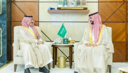 أمير الشرقية يستقبل مدير فرع هيئة الزكاة والضريبة والجمارك بالدمام