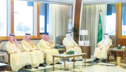 أمير الشرقية يكرّم الجهات الداعمة لمهرجان ربيع النعيرية 24