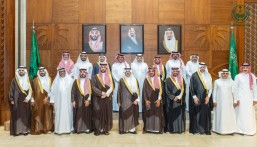 أمير الشرقية يؤكد دعم الحرفيين وتمكينهم خلال استقباله منسوبي هيئة التراث بالأحساء