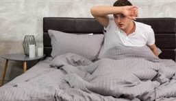 قد يكشف أمراضًا خطيرة.. التعرق الليلي المفرط: أسبابه وعلاقته بأمراض القلب والسكري