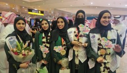 استقبال حافل بالورود.. عناق مؤثر لأبطال «آيسف 2026» في الشرقية