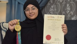 ابتكرت حلًا للهدر الدوائي.. الميدالية الذهبية لطالبة من الشرقية في معرض ابتكار دولي بماليزيا