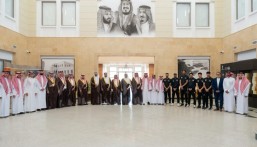 محافظ الأحساء يكرّم نادي هجر بمناسبة صعوده إلى دوري يلو للدرجة الأولى