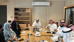 اللجنة الصناعية بغرفة الأحساء تزور مصنع الماهود للبشت الحساوي