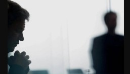 “الاكتئاب عالي الأداء”.. الوجه الخفي للنجاح الذي قد ينتهي بانهيار مفاجئ