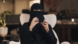 الحزم الواعي بديل العقاب.. الأخصائية جوهرة المطر تكشف أسرار التربية لـ “الواحة نيوز”