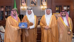  محافظ الأحساء يستقبل مدير عام الشرقية لـ “مدن”.. ويطّلع على تقريرها السنوي لعام 2025