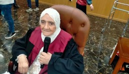 قصة تُلهم الأجيال.. باحثة مصرية في سن 83 تحصد الدكتوراه في “الشيخوخة النشطة” بامتياز