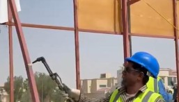 إزالة لوحات مخالفة في طرق الأحساء ضمن جهود تحسين المشهد الحضري