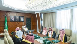 أمير الشرقية يطّلع على خطط ومشاريع معهد الطاقة