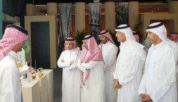 وفد أمانة الأحساء يزور «معرض اللومي الحساوي 2026»