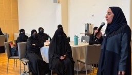 د. فاطمة الملا تقدم ورشة «ثقافة الجودة» لحرفيات «فتاتي» بالأحساء