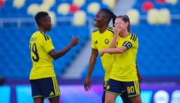 بعد الفوز على الهلال برباعية.. سيدات النصر يتوّجن بلقب السوبر السعودي