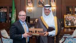 سمو محافظ الأحساء يستقبل القنصل العام الأمريكي بالظهران