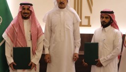 أمانة الأحساء توقّع عقدًا استثماريًا لتطوير مشروع تجاري متكامل