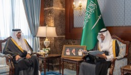سمو محافظ الأحساء يطّلع على التقرير السنوي لمكتب وزارة الرياضة