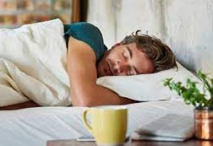 القيلولة لأكثر من 30 دقيقة قد تهدد مرضى السكري بالكبد الدهني