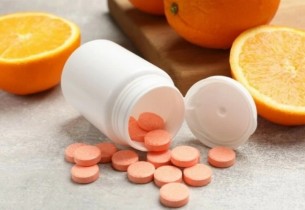 الإفراط في فيتامين سي… 5 مخاطر صحية يجب الانتباه لها قبل تجاوز الجرعة الآمنة