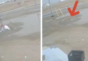 غرق الطفل للحظات.. فيديو يوثق شجاعة شاب أنقذ طفلًا بعد سقوطه في حفرة مغمورة بالمياه