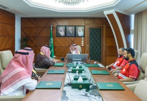 أمير الشرقية يطّلع على إنجازات الهلال الأحمر ويشيد بجهوده الإسعافية والإنسانية