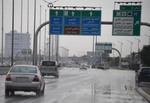 بالصور.. أمطار على محافظة الأحساء