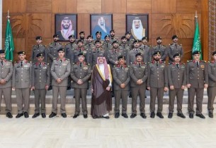 أمير الشرقية يستقبل منسوبي مرور المنطقة.. ويُثمِّن جهودهم في رفع مستوى السلامة 