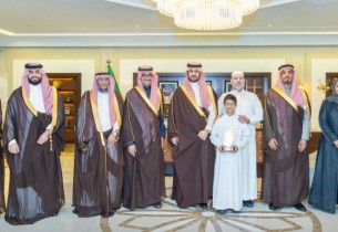 نائب أمير الشرقية يتسلّم التقرير الختامي لموسم القادسية الرمضاني