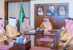 نائب أمير الشرقية يطّلع على التقرير السنوي لفرع وزارة الصحة بالمنطقة