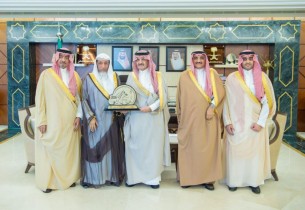 أمير الشرقية يستقبل أمين الأحساء ورئيس اللجنة المنظمة لمهرجان جمال الخيل العربية