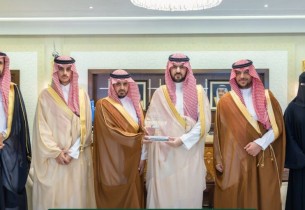 نائب أمير الشرقية يستقبل رئيس وأعضاء جمعية الصمان البيئية