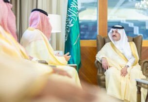 أمير الشرقية يستعرض تقرير أعمال فرع الموارد البشرية بالمنطقة