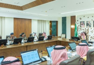 أمير الشرقية يترأس اجتماع لجنة السلامة المرورية.. ويطّلع على مؤشرات الأداء