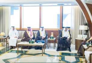 أمير الشرقية يستقبل رئيس الهيئة الملكية للجبيل وينبع ويطّلع على أبرز إنجازاتها 
