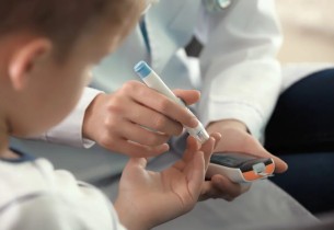 خطوة واعدة لمرضى السكري.. علاج جديد يغني عن الحقن اليومية للأطفال