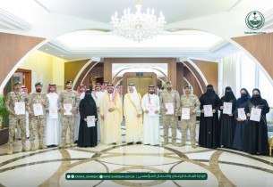 أمير الشرقية يطّلع على إنجازات كلية الأمير سلطان العسكرية للعلوم الصحية في معرض جنيف الدولي