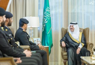 أمير الشرقية يطّلع على جهود مركز العمليات الأمنية الموحدة (911)