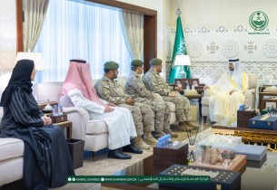 بمناسبة انطلاق أعمال التجمع.. نائب أمير الشرقية يستقبل مدير التجمع الصحي العسكري بالمنطقة