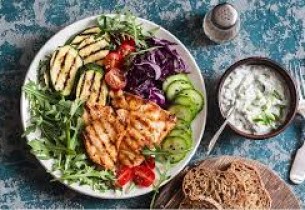في دراسة حديثة.. نظام غذائي شائع يخفض خطر سرطان الرئة والوفاة به حتى 39%
