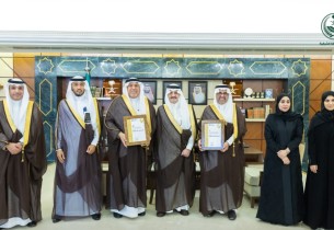 أمير الشرقية يهنئ جامعة الملك فيصل بتصدرها الجامعات السعودية والخليجية في تصنيف التايمز