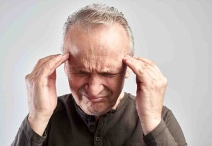النسيان الرقمي.. دراسات تحذر من عادة يومية شائعة قد تُضعف ذاكرتك دون أن تشعر
