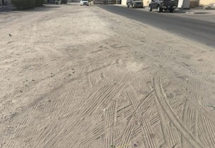 بعد إزالة قناة الصرف.. أهالي “الشقيق” يقترحون إنشاء رصيف مشاة مجهز على الطريق الرئيسي
