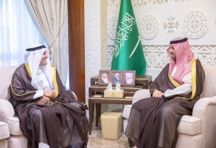 نائب أمير المنطقة الشرقية يستقبل رئيس جامعة الملك فهد للبترول والمعادن