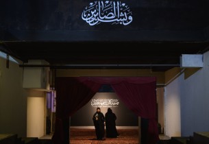 “حنين” بالأحساء.. بوح مونودرامي يعري مأساة زواج القاصرات
