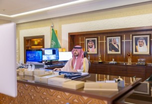 نائب أمير الشرقية يوجه برفع كفاءة الإنجاز والالتزام بالجداول الزمنية لمشاريع الأحساء