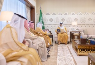 نائب أمير الشرقية يطّلع على جهود جمعية “دارك” للإسكان التنموي