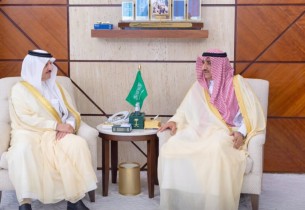 أمير الشرقية يستقبل أمين الأحساء ويطلع على منجزات الأمانة ومشاريع تطوير الطرق والنقل